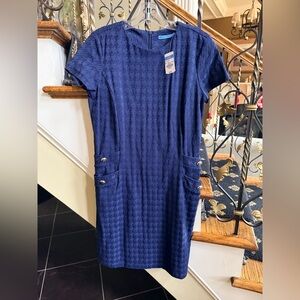 J.McLaughlin NWT Navy Houndstooth Jacquard. Size S.Front pockets.Zip back.